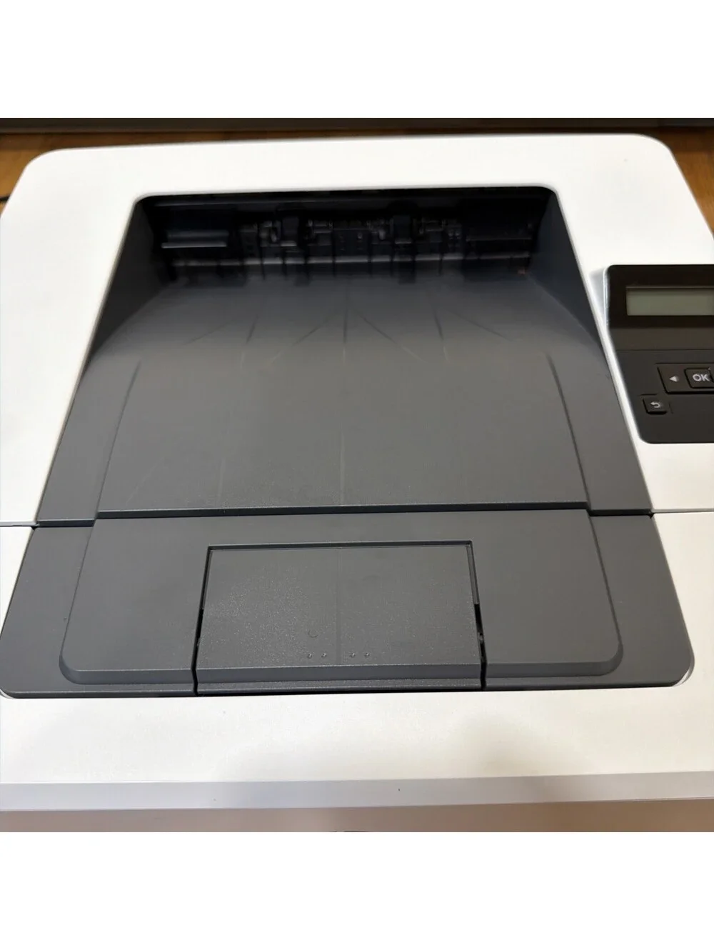 HP LaserJet Pro M404n Monochrome Laser Printer ( Tested Powers ON )…